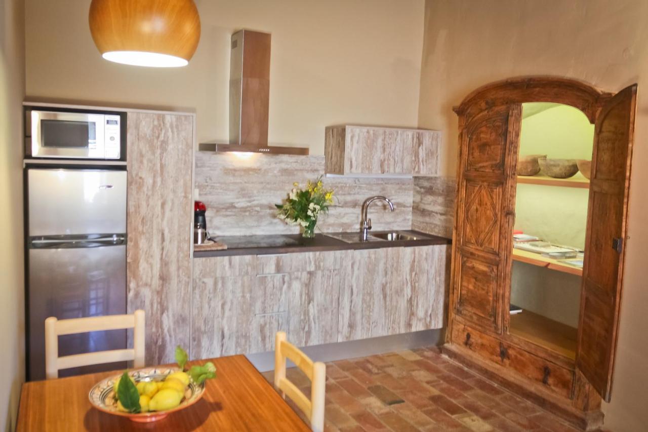 Apartamentos En La Rectoria De Regencós エクステリア 写真